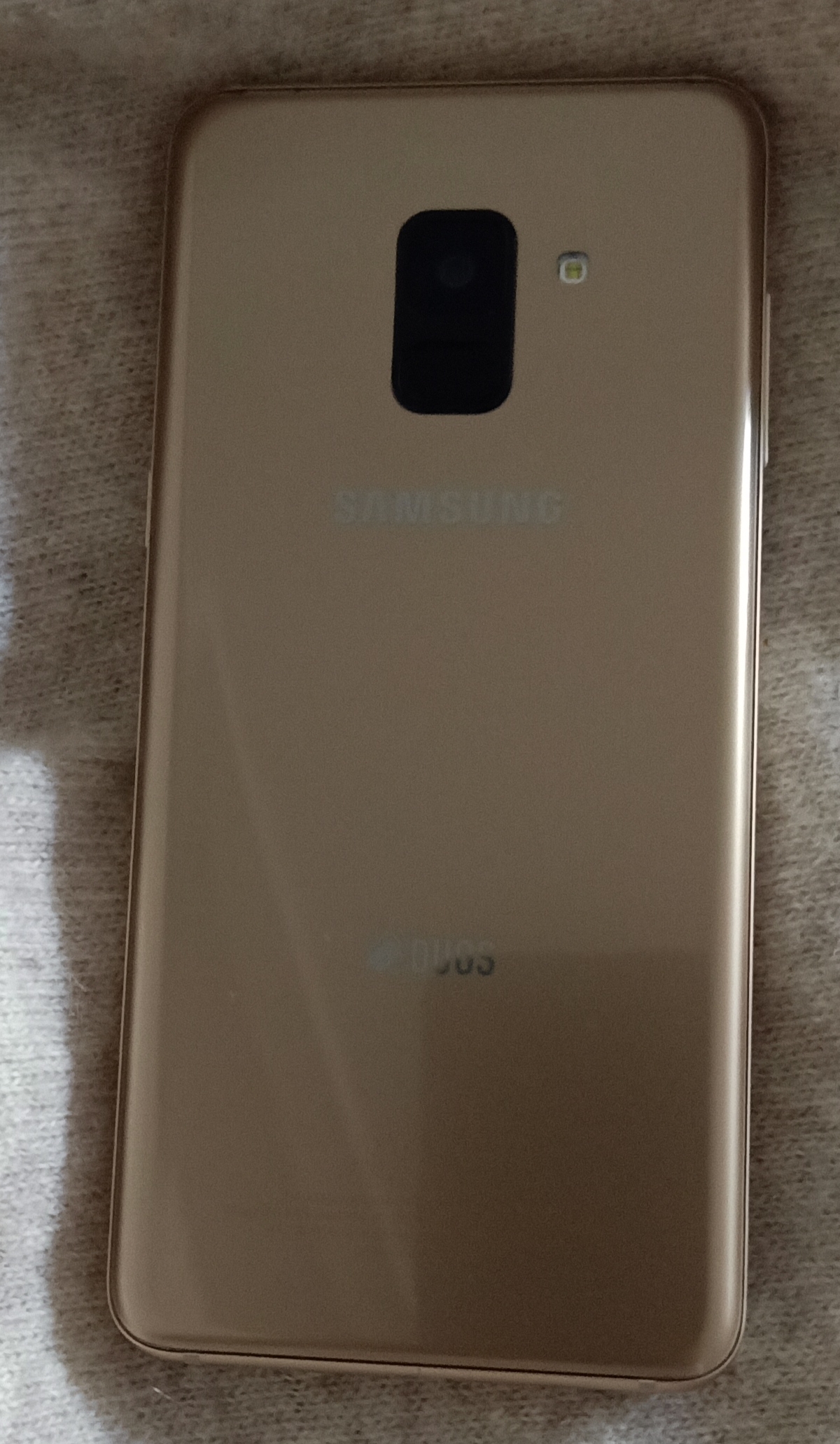 Samsung A8